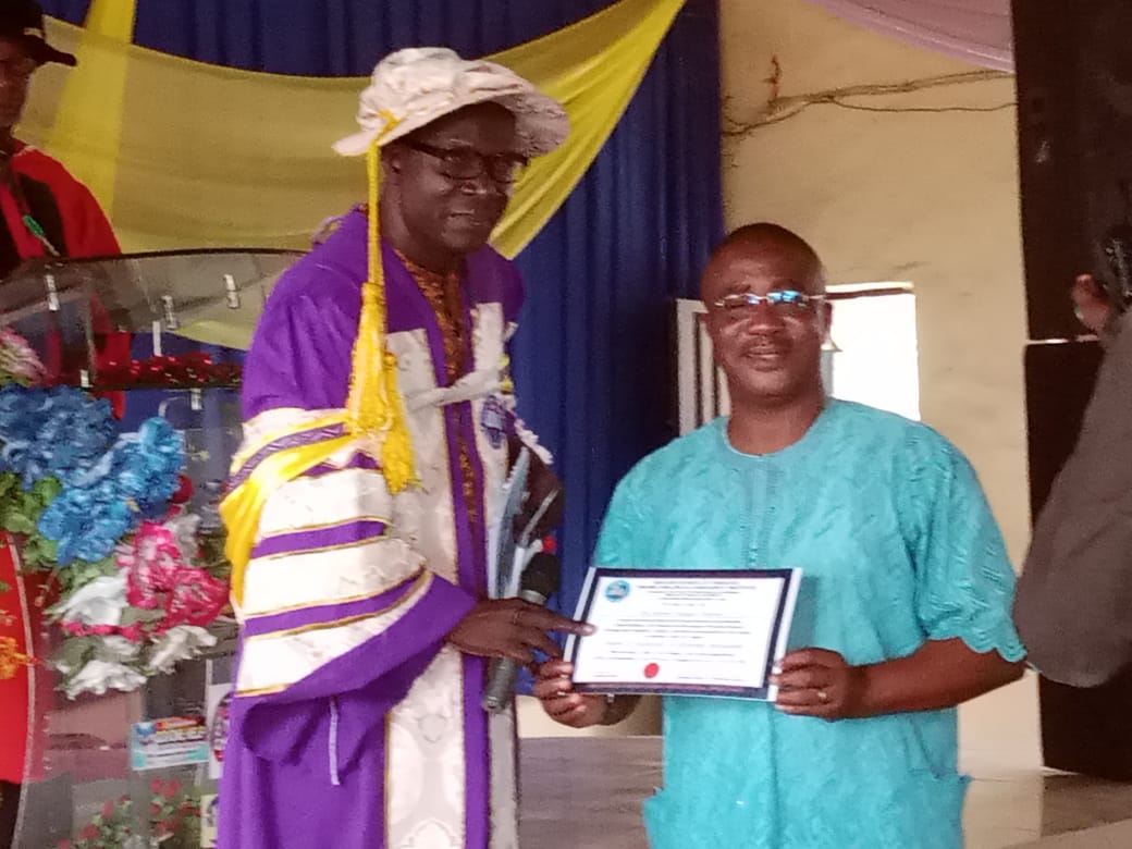 MagazineElife's tweet photo. AN AWARD FOR ME...
Given by Rescuer School of Theology and Chaplaincy Institute, Agiliti, Lagos.
THANK YOU LORD... https://t.co/yzVtrlzm0J