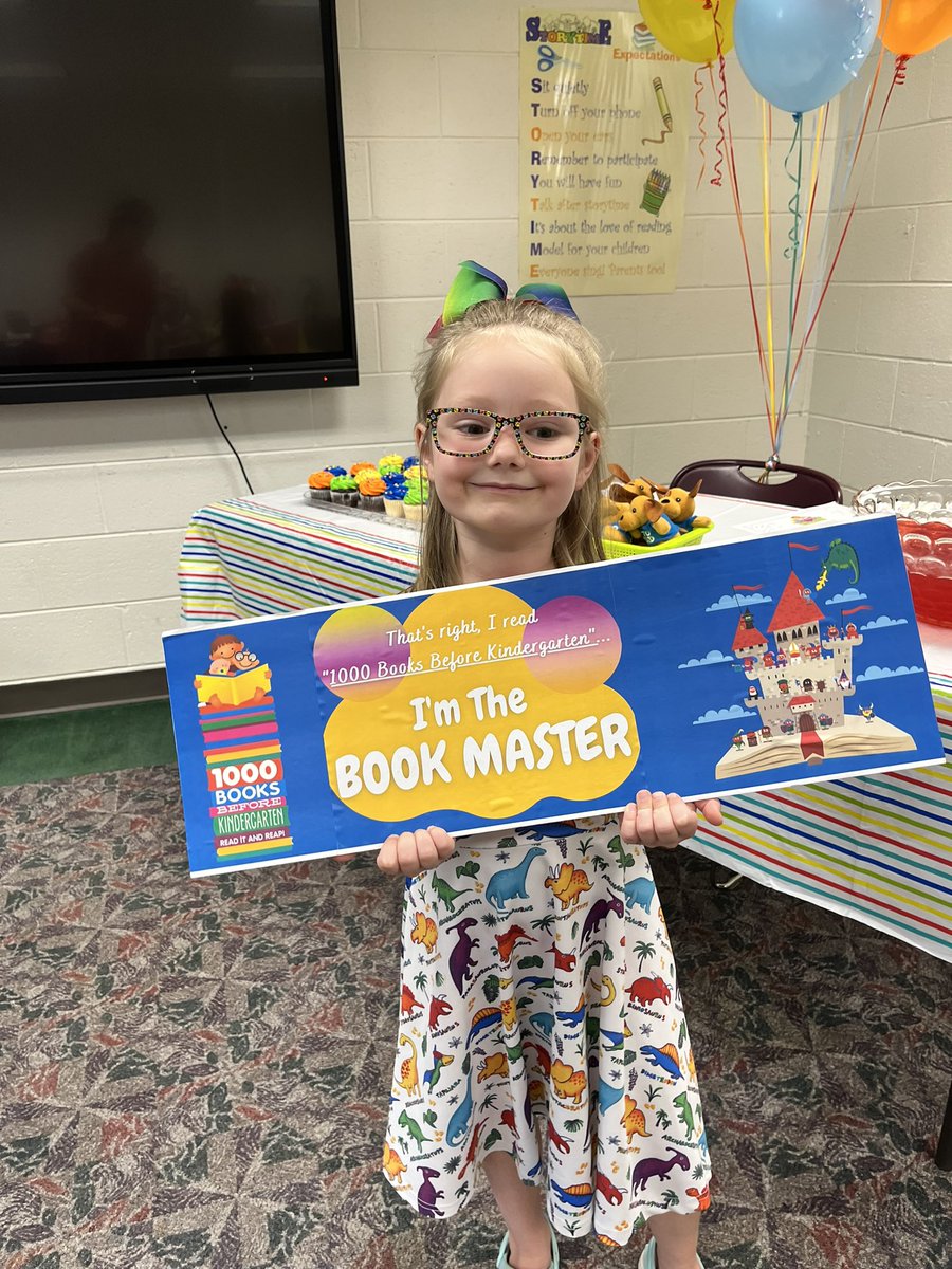 Christine Snow tweet media