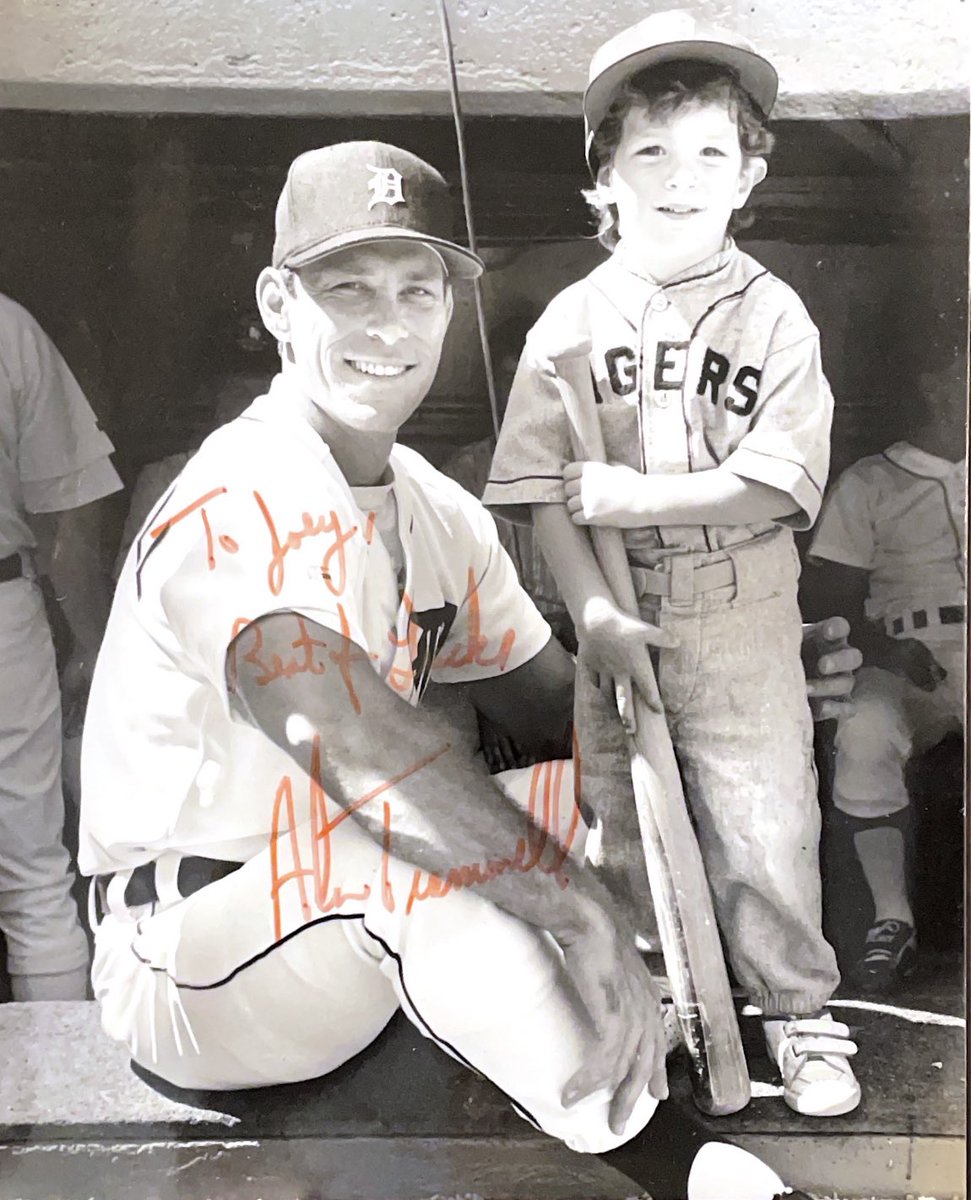 RobertsOnTheMic's tweet photo. 1935⏩1994⏩2023

Thank you @tigers for allowing us to kick off the fourth generation of this family tradition spanning almost 90 years. A day we won’t soon forget. https://t.co/EDl6UC2JJ7
