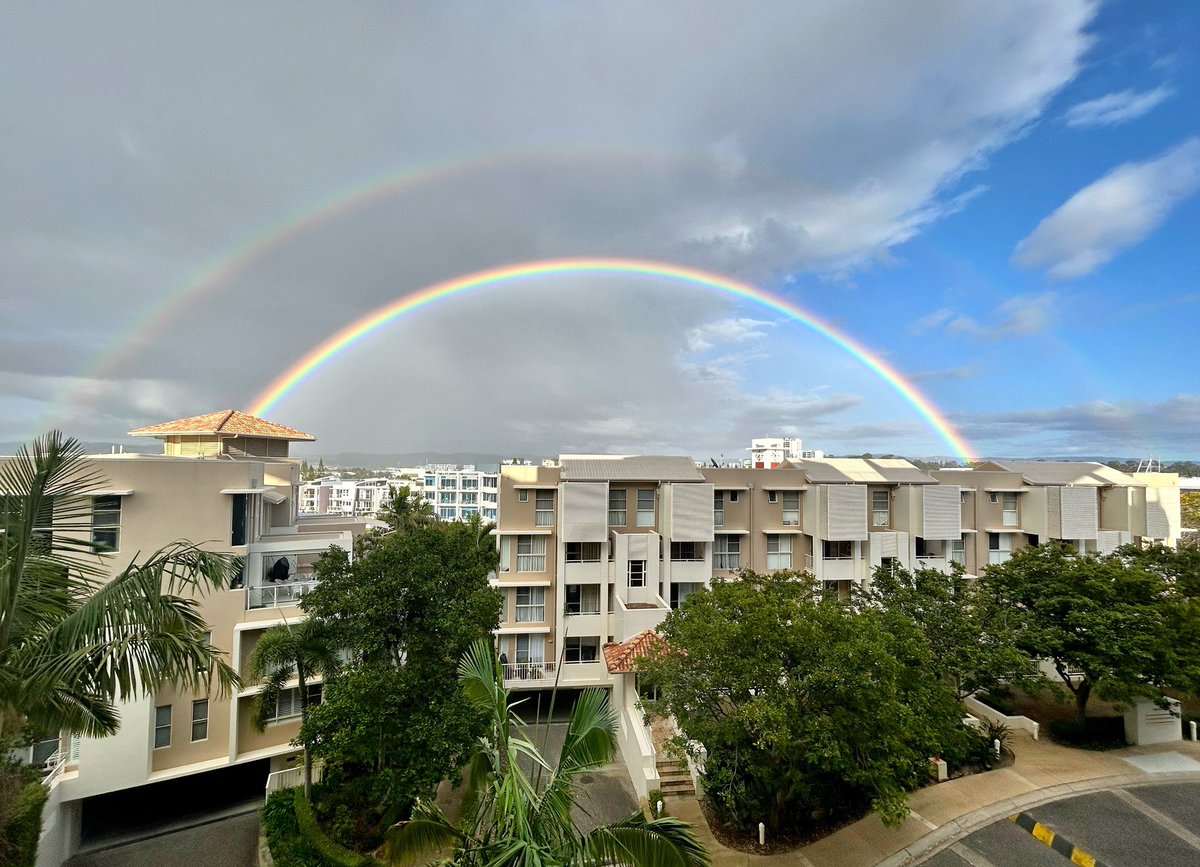 MKParker73's tweet photo. Be a rainbow in someone else’s cloud. https://t.co/HavJZZR32t