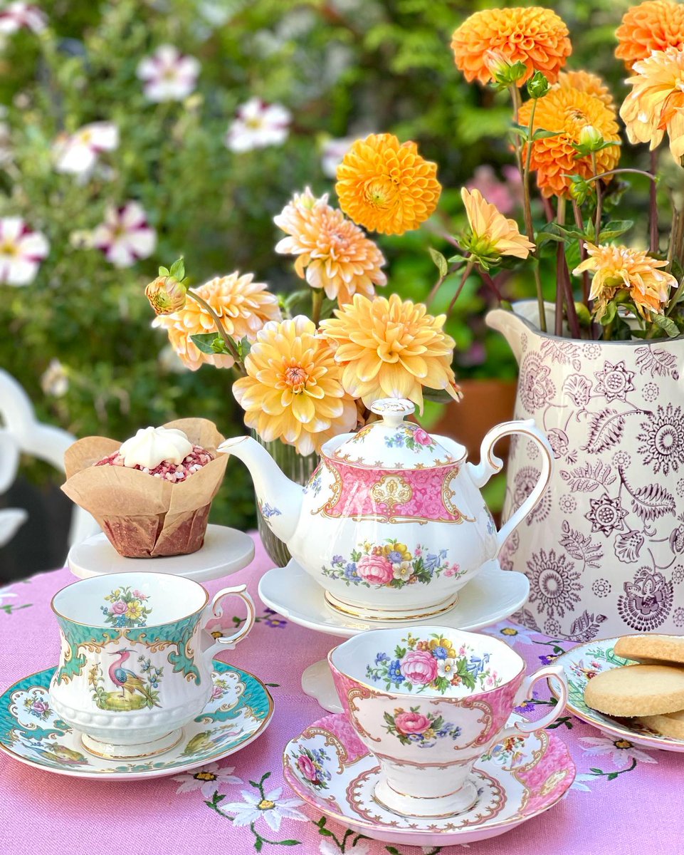 A warm, sunny day spent in the garden creates the perfect backdrop for Instagram user sweetpinkyrose's dreamy afternoon tea. Featuring a Royal Albert "Lady Carlyle" tea set and Queens Rosina China teacup, this teatime would be the perfect escape for a restful respite.