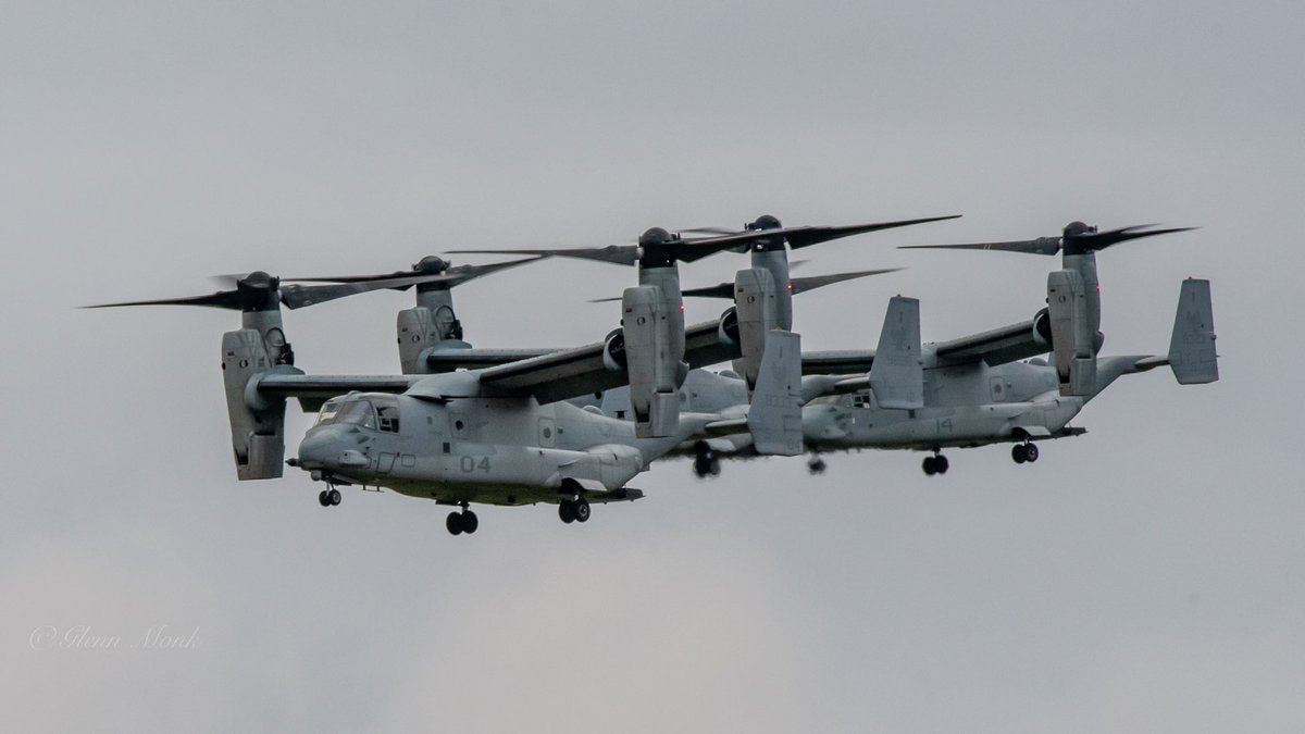 monkg57's tweet photo. US Marine Corps MV-22B Ospreys departing and arriving back to #baldonnel having performed a #flypass for #Navy vs #NotreDame #Avgeek @AVIVAStadium @AerLingus #CollegeFootball 🇺🇸 https://t.co/fxJL41OISr