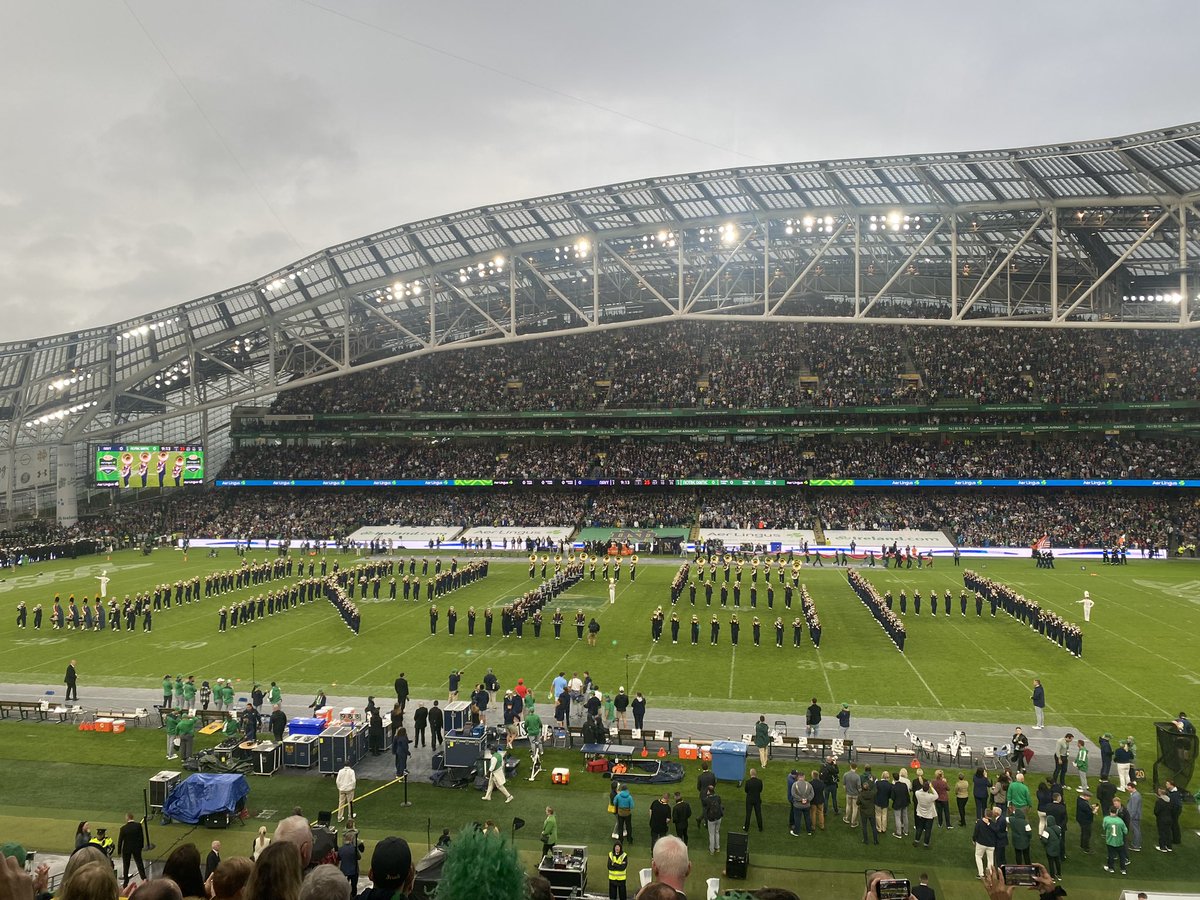 hbertgomez's tweet photo. Great time in Dublin, Ireland watching Notre Dame win its opening game 42-3. At a pre-game event, Notre Dame star QB’s Joe Montana and Brady Quinn enjoying a Guinness…
@Eric24Gomez_ @santanasusan https://t.co/TMDXAkBWdF