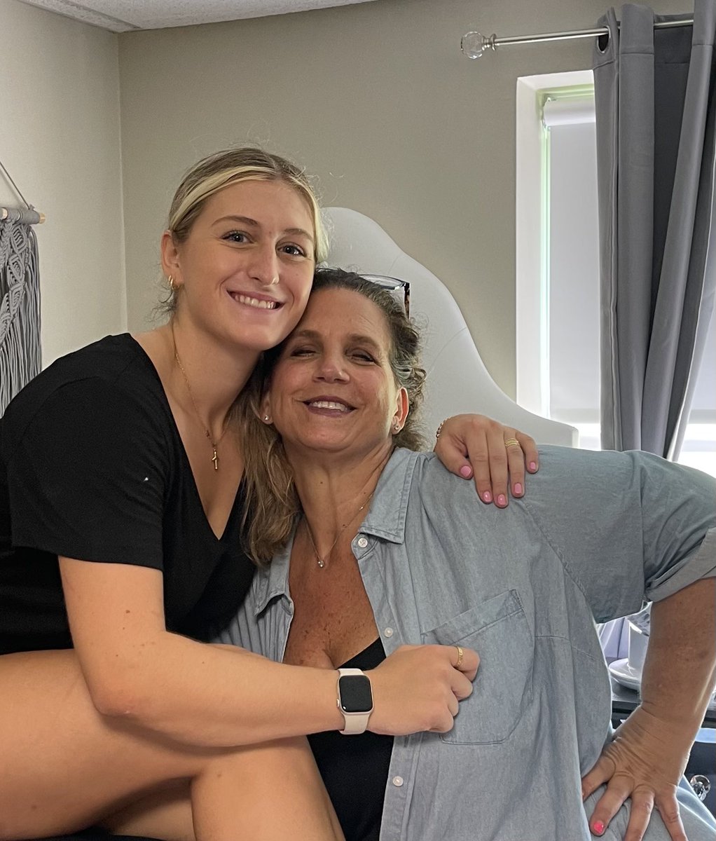 Great to see our freshmen moved in on campus ‼️ #GoHill