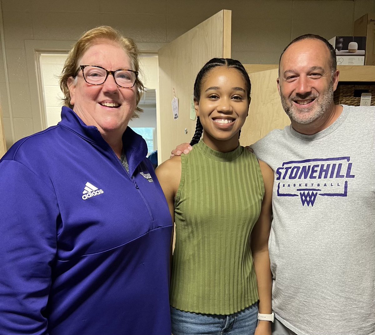 Stonehill Women’s Basketball tweet media