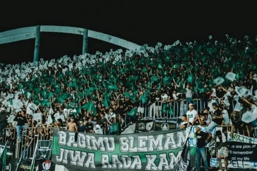 SQUAD 9,3 CURVASUD tweet media