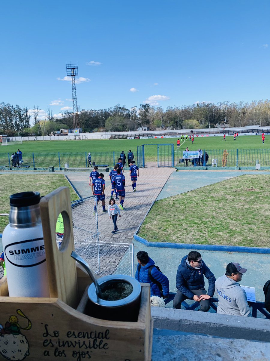 Acompañando a nuestros gurices ☀️🧉 #VamosCanelones 🔴🔵
