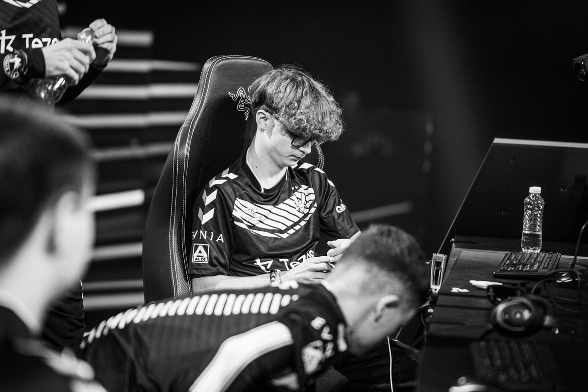 EWC_EN's tweet photo. The world champions have fallen.

They haven't lost a single A/S-Tier event since May. Until today. https://t.co/IVEquC8Ebf