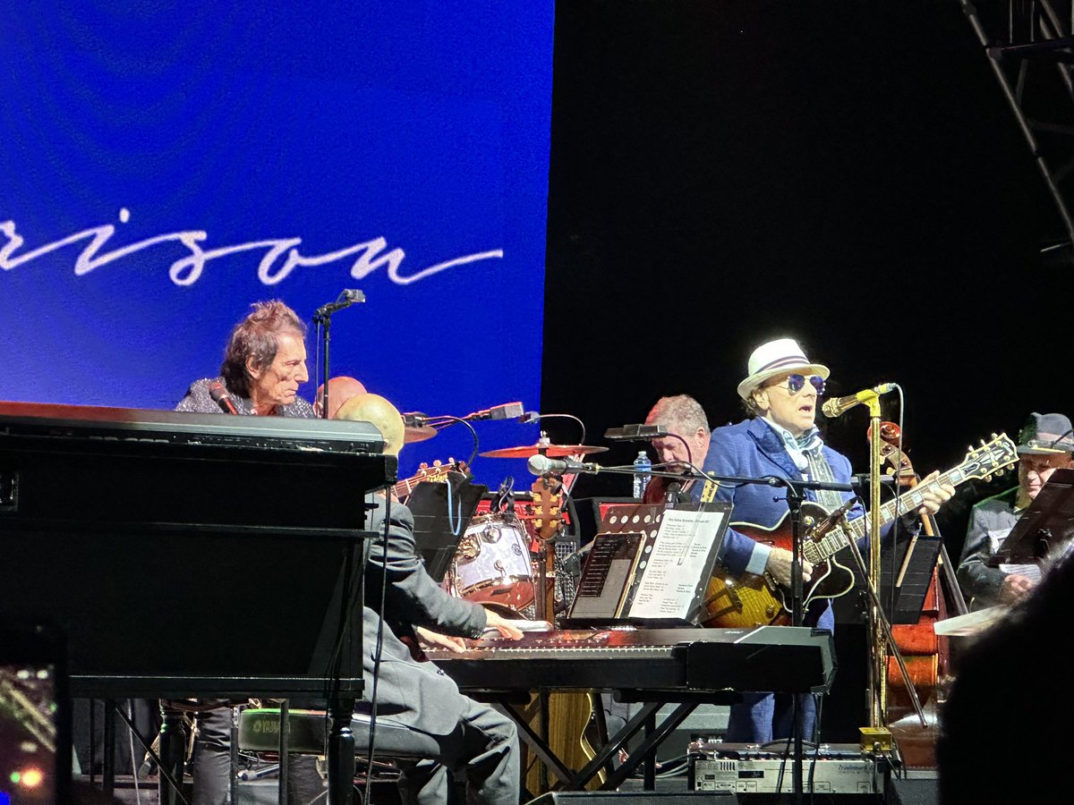 Fabulous evening at Pairc with <a href="/vanmorrison/">Van The Man</a> <a href="/ronniewood/">Ronnie Wood</a> in our beloved Kings Heath <a href="/irishcentrebham/">Irish Centre B'ham</a>