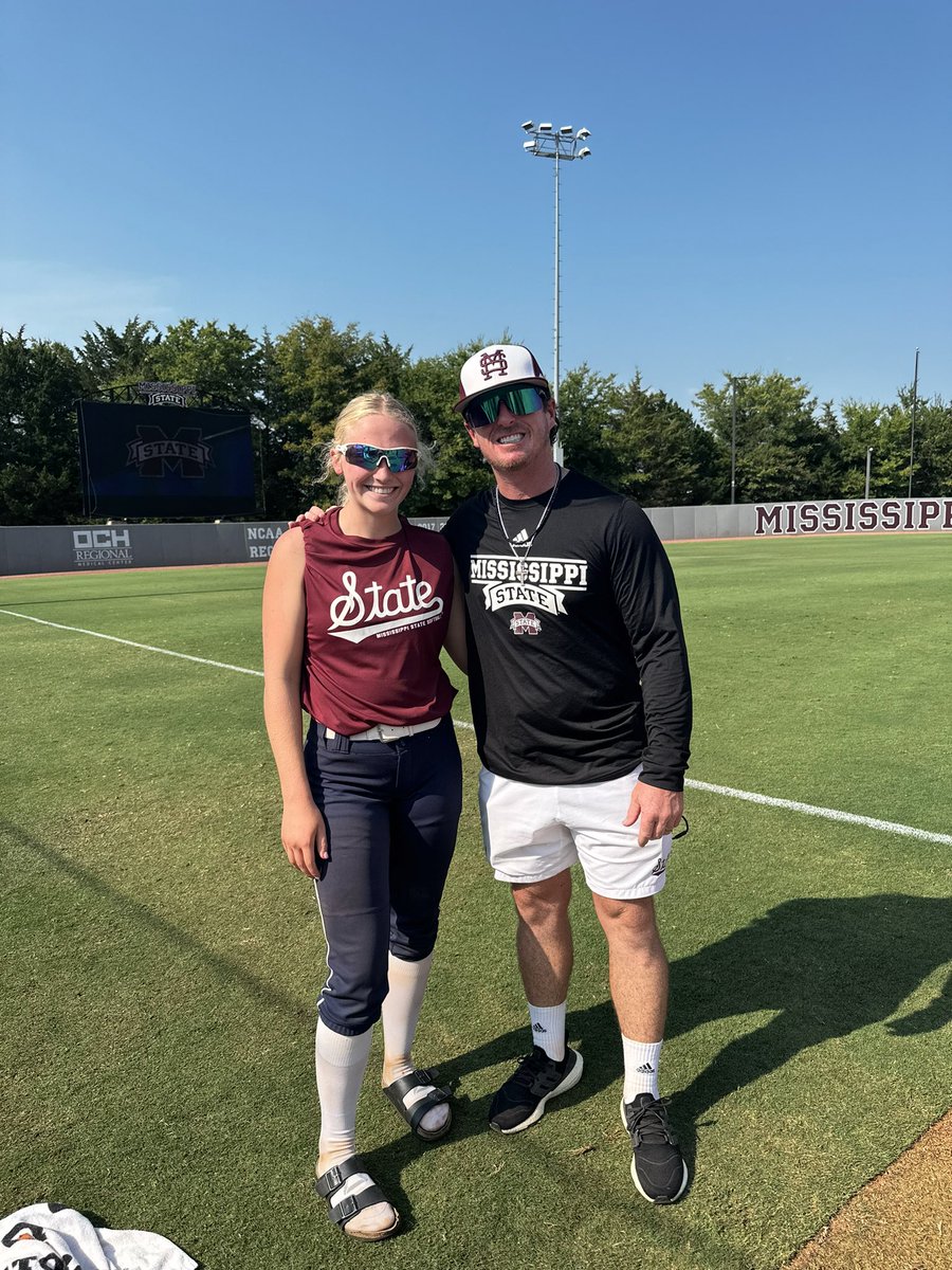 Aspen Mitchell tweet media