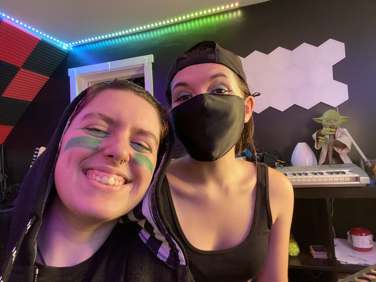 WE ARE SO PROUD YOU ALL #limellamalegends! We were cheering for you the whole time!! 
<a href="/Khaos_Korps/">KhaosKorps</a> <a href="/WadeBox/">WadeBox</a> <a href="/Nomad0fTheWorld/">Nomad 🧭</a> <a href="/Nominalgravy/">Nominalgravy</a>