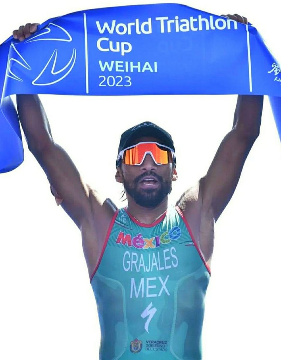 🇲🇽 ¡ORGULLO MEXICANO!👏
CRISANTO GRAJALES SE LLEVA EL ORO Y GANA LA COPA DEL MUNDO DE TRIATLÓN LLEVADO A CABO EN CHINA 🇨🇳🥇

El mexicano #CrisantoGrajales, nacido en #Xalapa, #Veracruz, se coronó en la #CopaDelMundo de #Triatlón, celebrada en #Weihai, #China

¡MUCHAS FELICIDADES!