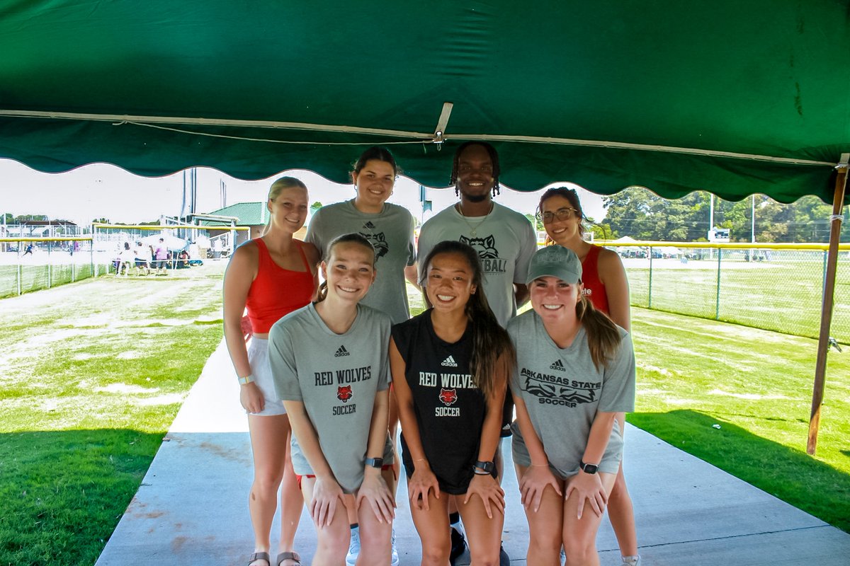 redwolvessaac's tweet photo. Some of our Red Wolves spent the day serving the community of Jonesboro at the @uwnea Youth Softball tournament. We are grateful for the opportunity to witness the young athletes of our community playing the sport they love! https://t.co/jw9P0vR2g3