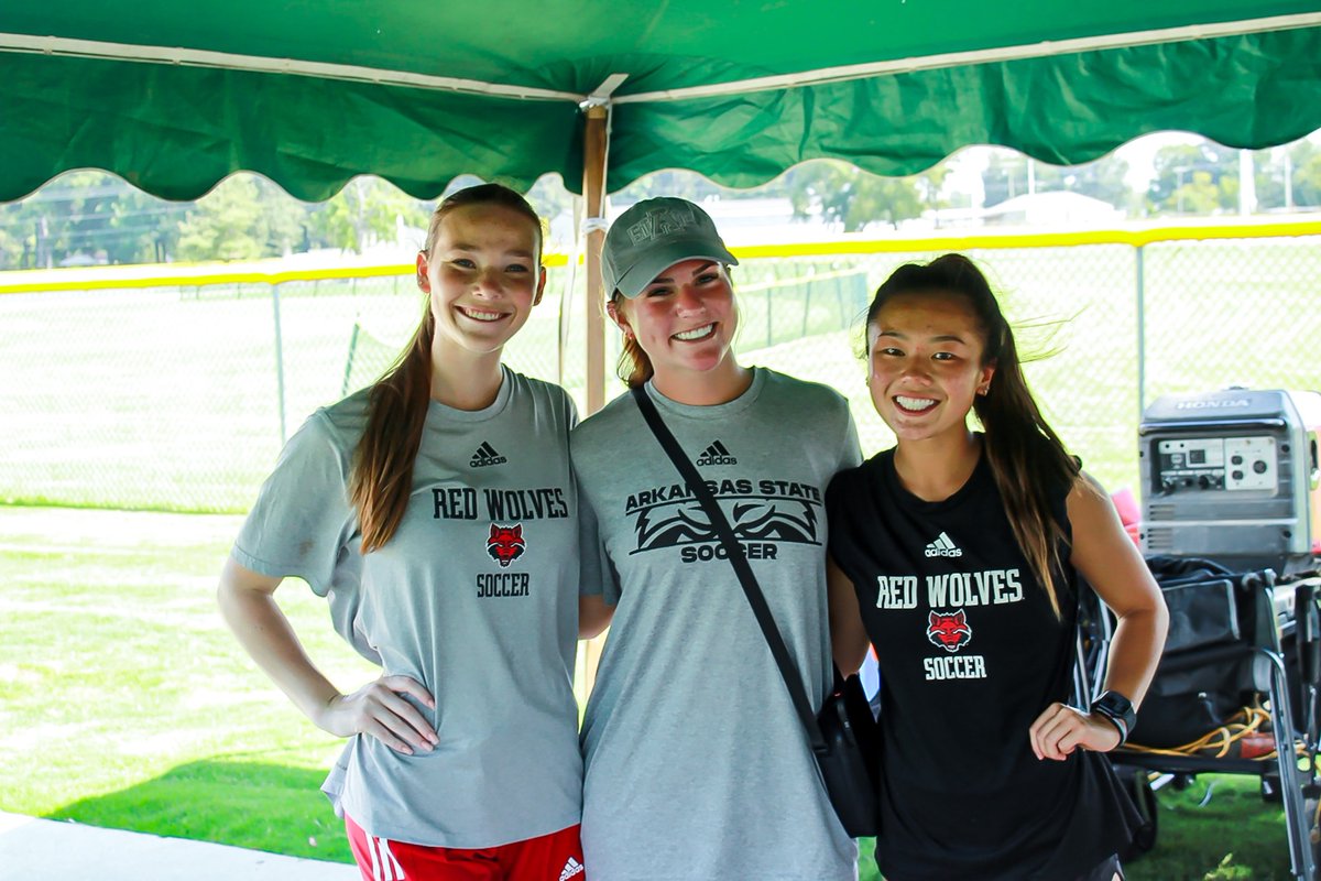 redwolvessaac's tweet photo. Some of our Red Wolves spent the day serving the community of Jonesboro at the @uwnea Youth Softball tournament. We are grateful for the opportunity to witness the young athletes of our community playing the sport they love! https://t.co/jw9P0vR2g3