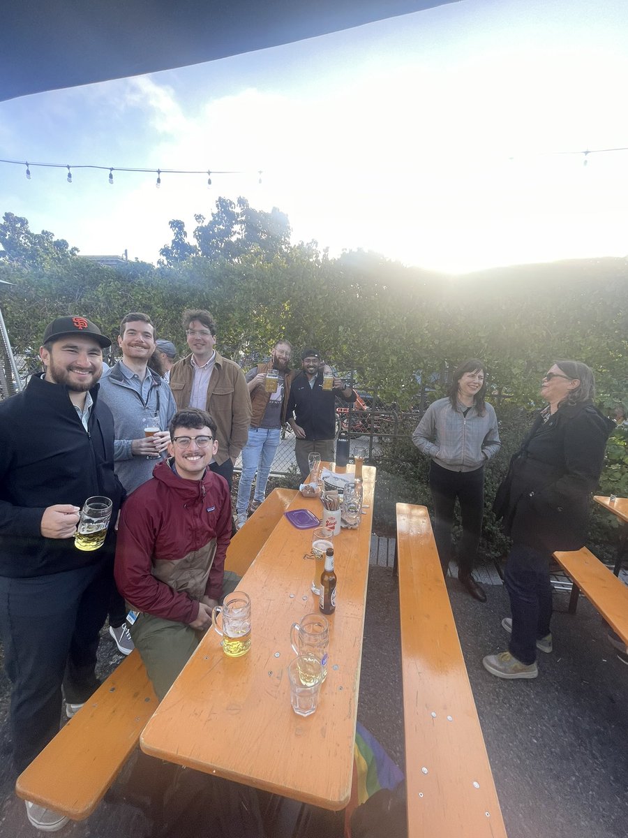 transitcounts's tweet photo. The line between my #birthday celebrations and transit happy hours is slightly blurred. Happy Geary BRT, #SanFrancisco! #busparty #happyhour #redlanes #gearyrapid #sfmuni https://t.co/h7f5n6v7iw