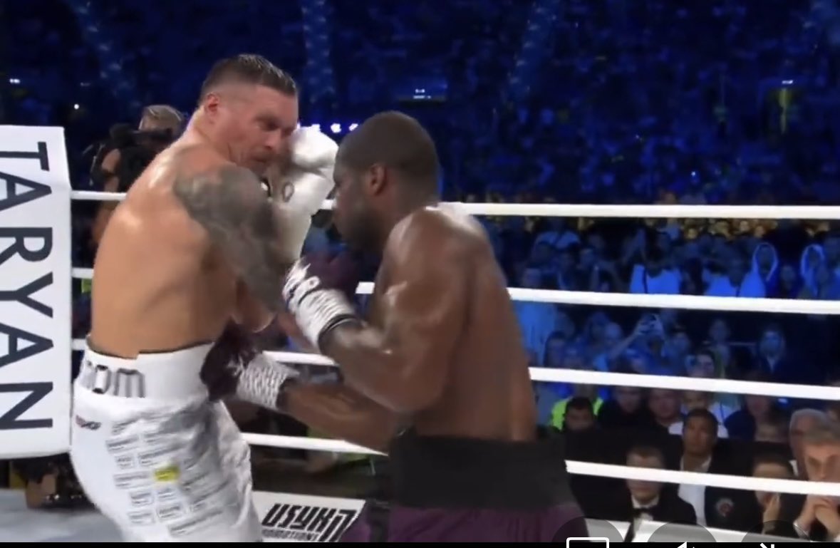 mobeen_89's tweet photo. It's clear that a great injustice has occurred, #Dubois truly deserved to win. There was a questionable shot that was never penalised by the referee, despite Dubois needing five minutes to recover. The referee never even deducted a point. #cheating https://t.co/KJYC0gCP9g