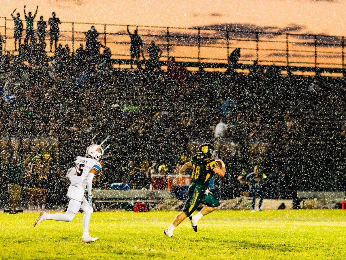 KaydenLuke2's tweet photo. Week 1 highlights🟢🟡 @cdo_football @CoachERossi @CoachJordanAZ https://t.co/4cfsMQ2Qq0 https://t.co/wiiNzYjCsh
