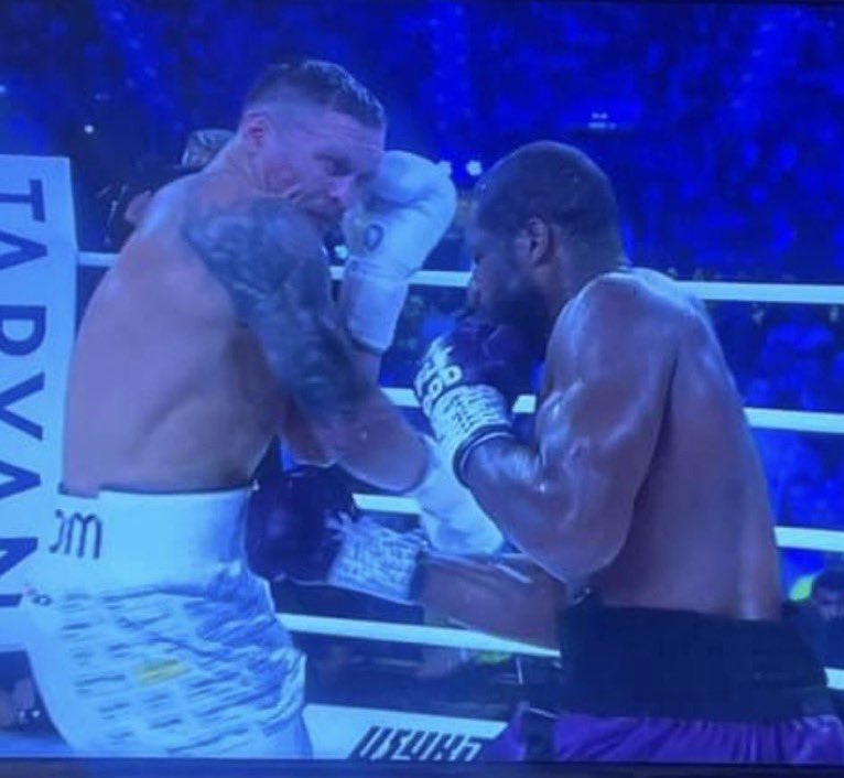 Usyk has high trunks (Shouldn’t be allowed). And in addition to that, punch lands on the belt line. Fair punch. And Dubois was robbed…