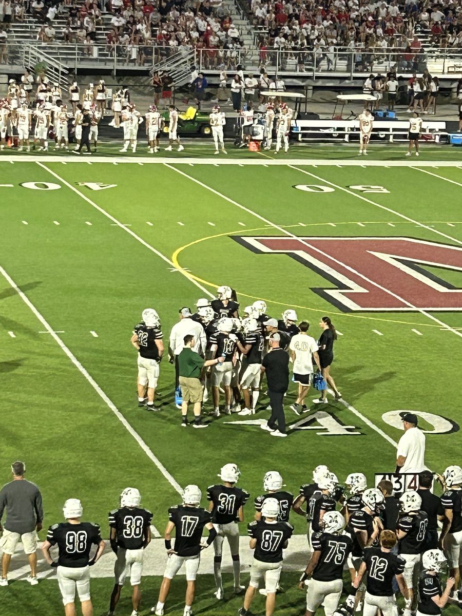 DavidStoneburne's tweet image. Will is back on the sideline again this fall supporting @MWWildcatFB 💚 #FridayNightLights #WildcatPower