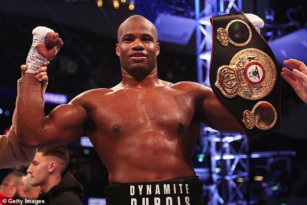 Fightbuzz1's tweet photo. "I'VE BEEN CHEATED OUT OF VICTORY"
#UsykvsDubois #fightbuzz https://t.co/QIbbkYYHKn