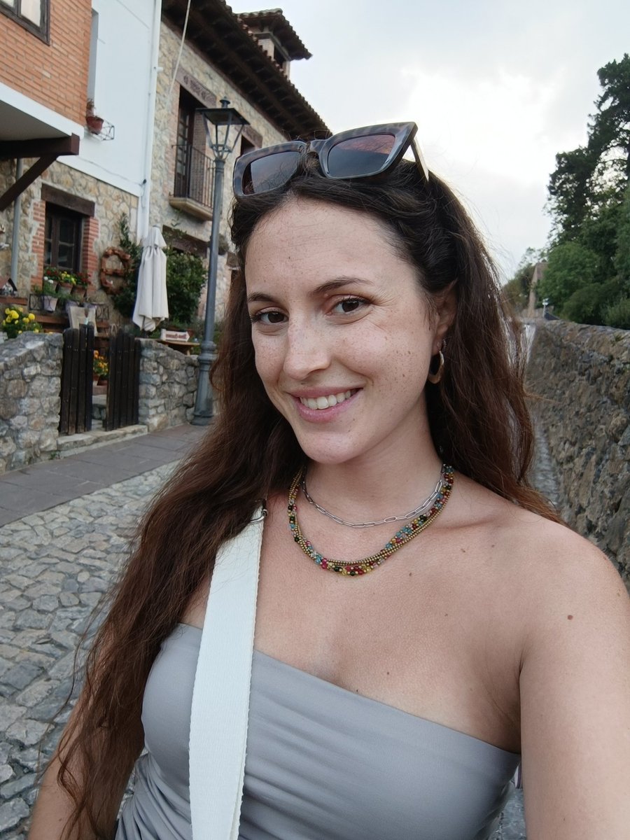 mariagild16's tweet photo. Ronda de selfies por Cantabria 🙋 https://t.co/VbaGn23fnN