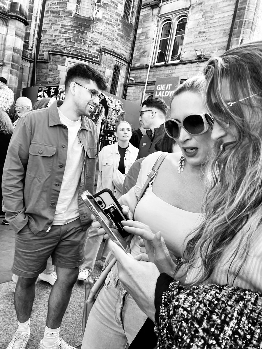 DogsSofa's tweet photo. Time to listen to brilliant new track —Know what is Possible by Sofa Dogs on #SoundCloud 
https://t.co/vxHHWY8yk2 #NewMusic2023 #NewMusicAlert #groove @BBCSounds https://t.co/4nE8GHg4EV