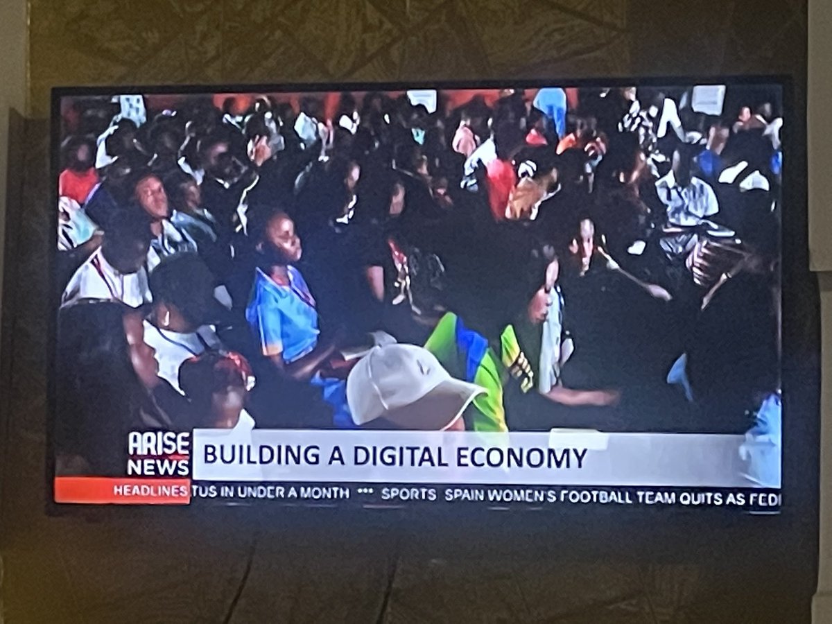 ossaiovie's tweet photo. Arise Tv aired the Delta Social Media Summit few minutes ago .
It was awesome.
We give Glory to God Almighty even as we pray that he continue to give us strengths toward the next edition.
#DeltaStateSocialMediaSummit
#leisureparkasaba
#DeltaSocialMediaSummit #DSMS2023 https://t.co/yhMzZq5vBn