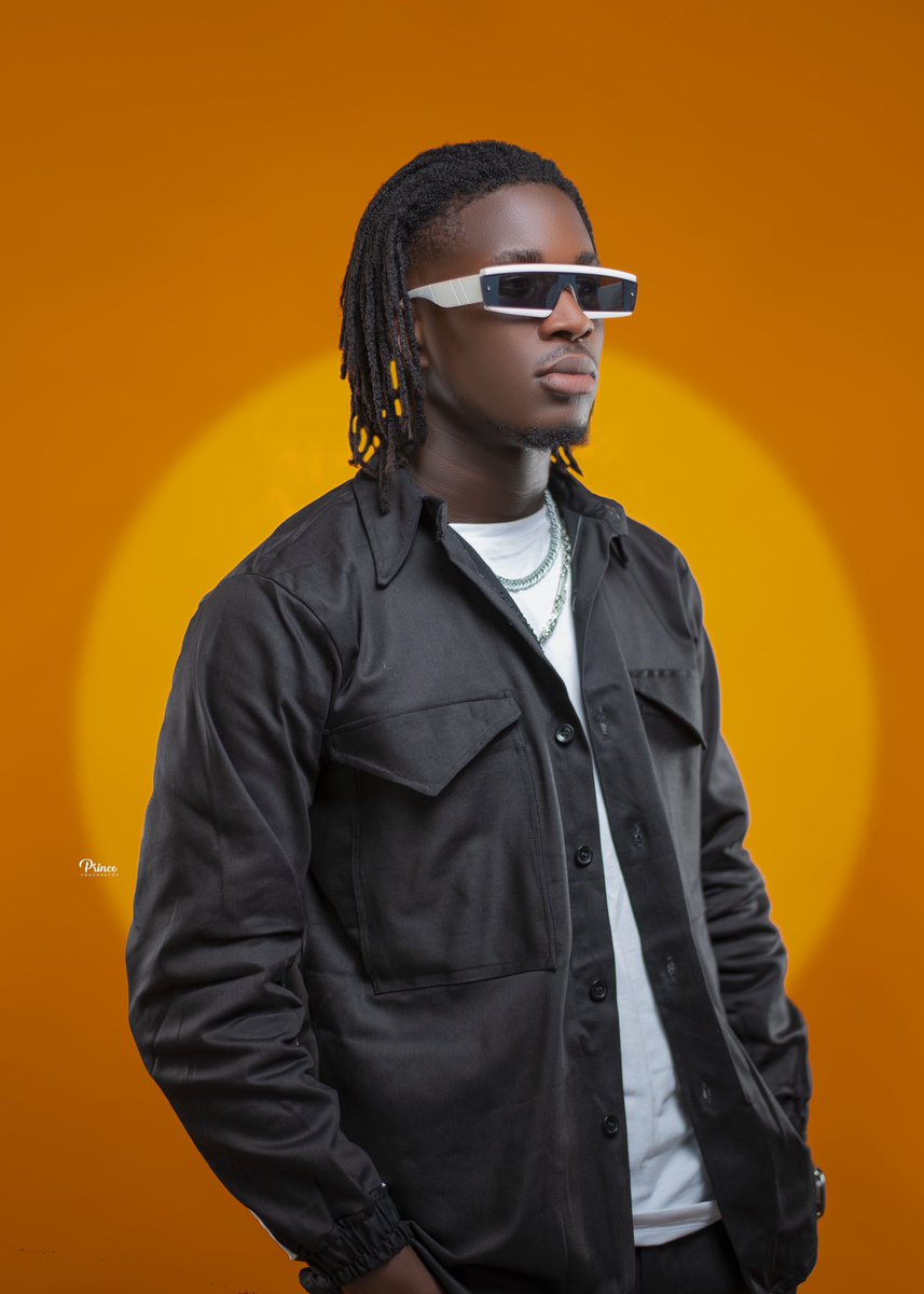 KheuchbiiB's tweet photo. Salut Toi C’est Kheuch Bii Bndo Votre Artiste Rappeur De Grand Yoff D’après D’une Longue Absence De 5 Mois Bientôt Vous Aurez Votre Clip Guddi Guddi Sur Toutes Les Plateformes Et Sur Ma Chaîne YouTube Partage L’image Avec Tes Amis Et Tes Proches Merci D’avoir Partagez 🔥🔥✅GO IT https://t.co/J74ik15Jdu