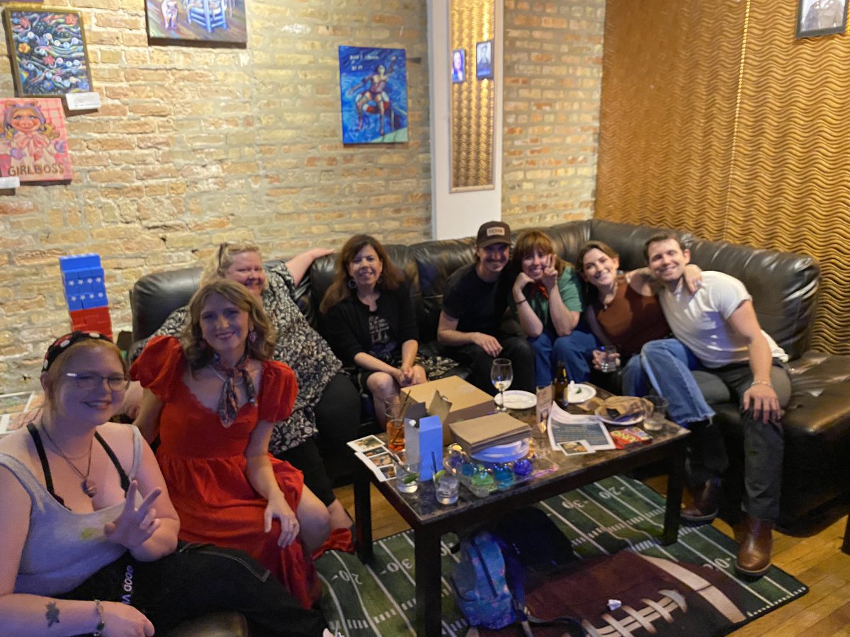randallspub's tweet photo. Last night was a blast! Karaoke always the last Friday of the month! #karaokenight #friday #edgewaterchicago #chicago https://t.co/2jGbumNGJ8