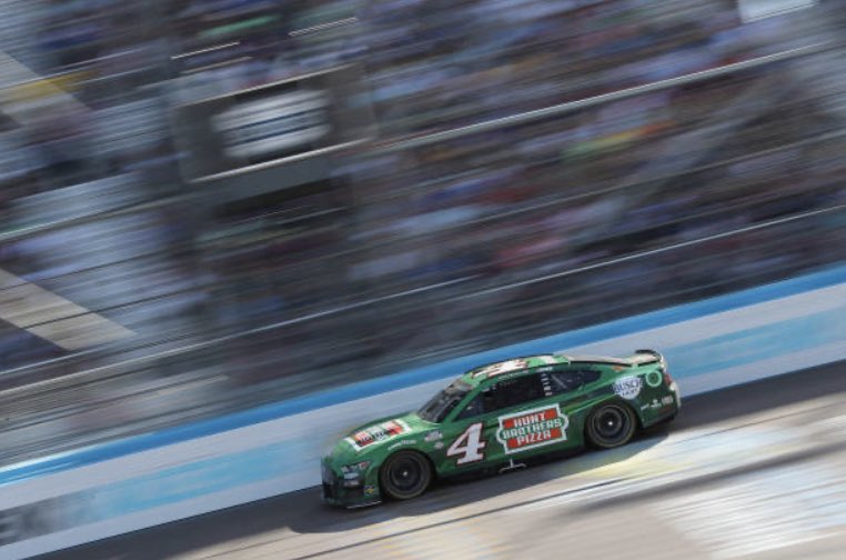 Tonight, Stone Cold Racing League goes down to the desert in Phoenix, Arizona for race four of the new season.

It is the first time in the league’s history, SCRL will crown a cactus king.

Who will come out on top?