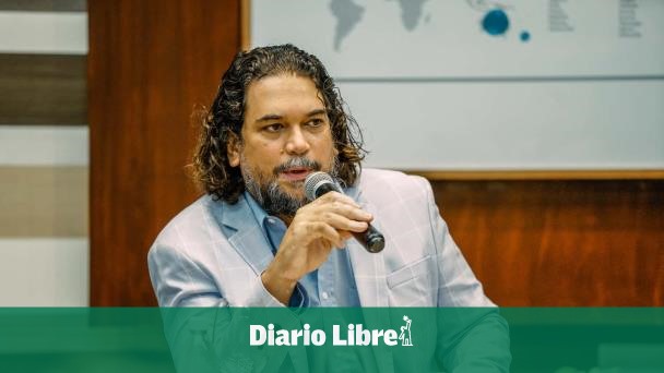 DiarioLibre's tweet photo. #LasMásLeídasDeLaSemana: El programa "De extremo a extremo" cambia de canal
🔗https://t.co/ZTB0e9aZLN
#DiarioLibre #Noticia #DeExtremoAExtremo https://t.co/R1KVOUpP9R