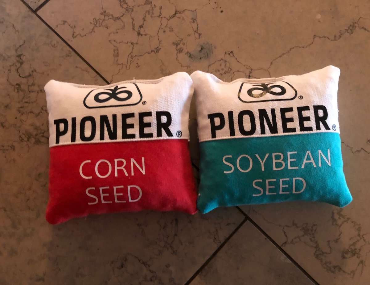 Summer woodworking project of <a href="/PioneerSeedsCA/">Pioneer Seeds Canada</a> #cornhole boards and bags complete. #ontag