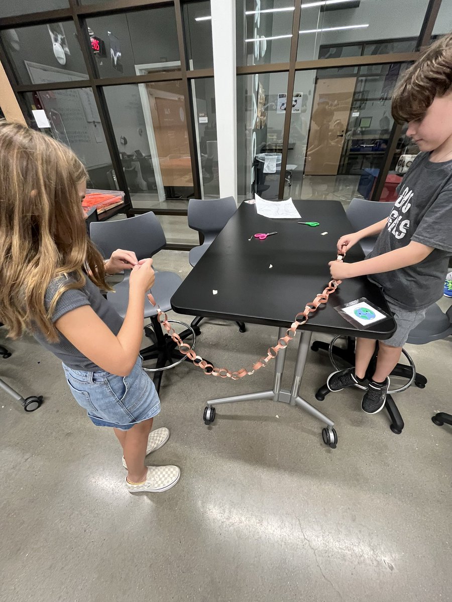 <a href="/3rdgradethrives/">Peyton Meyer</a> did an amazing job designing their paper chains from a single sheet of paper this week <a href="/canSTEM/">Cannon Cubs</a>