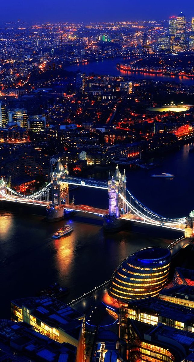 good night london🇬🇧⭐
@Architectolder
@Travitinerary
#Goodnight #London #England #Europe #Pound #Euro #Tourist #BigBen #Bridge #TowerBridge #River #ThamesRiver #Traveler #Blogger #Photo #Photography #DayPhotography #Architect #Beauty #NightLight