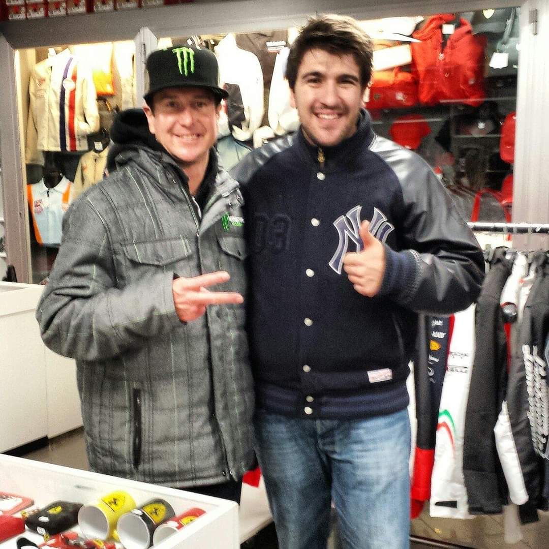 MR_zar00's tweet photo. Thanks for everything Kurt
@KurtBusch https://t.co/09djFHju8T