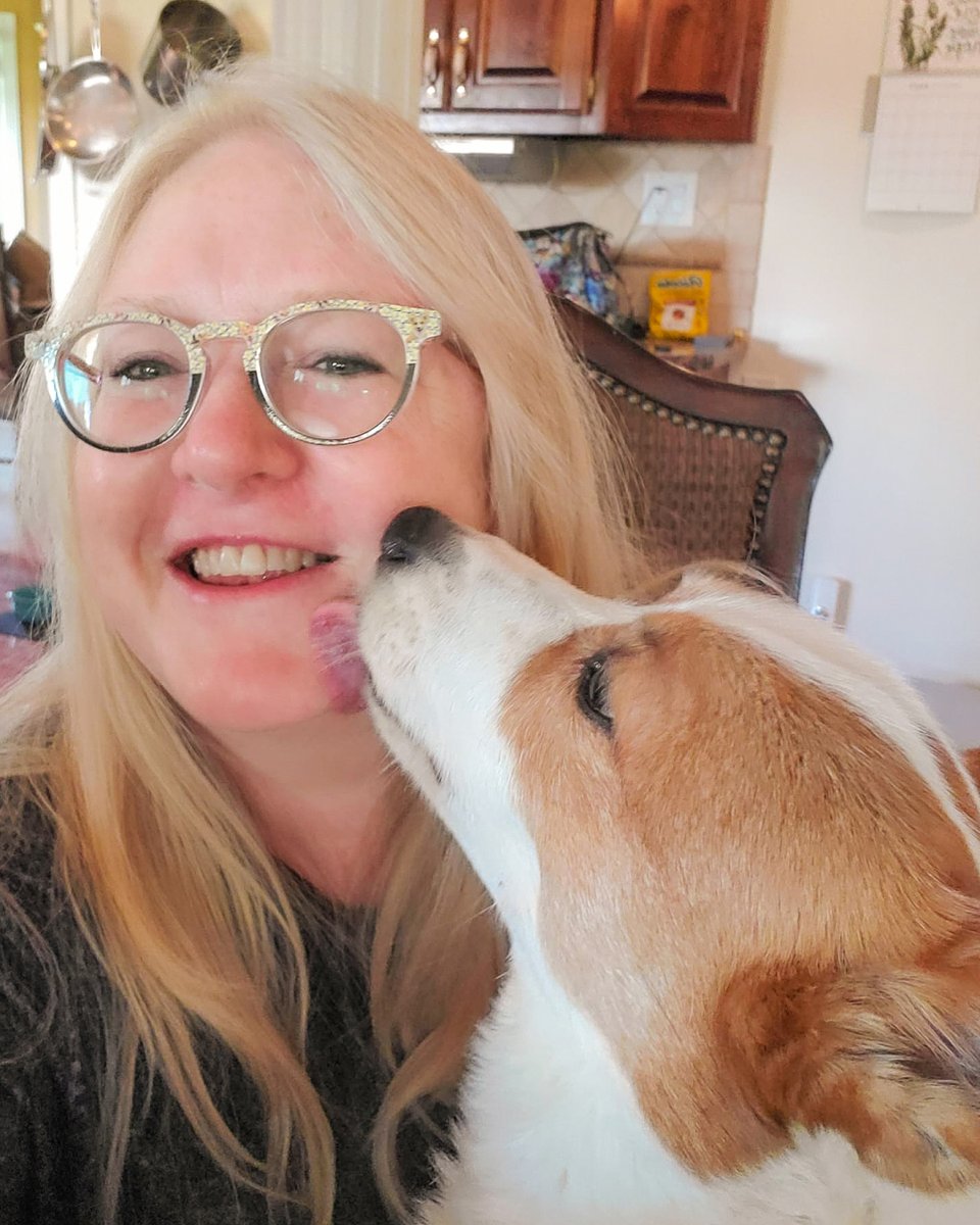 PairEyewear's tweet photo. Paws for a moment and let's celebrate #NationalDogDay! 🐶
Drop the name of your four legged best friend below! ⬇️
(📸: Kristen Kathrein, Brandy Mulhare, Lisa Hornish, Amy Grant Regalado) #PairFam #TheElla #TheWanda #TheSoto https://t.co/punvVI8rER