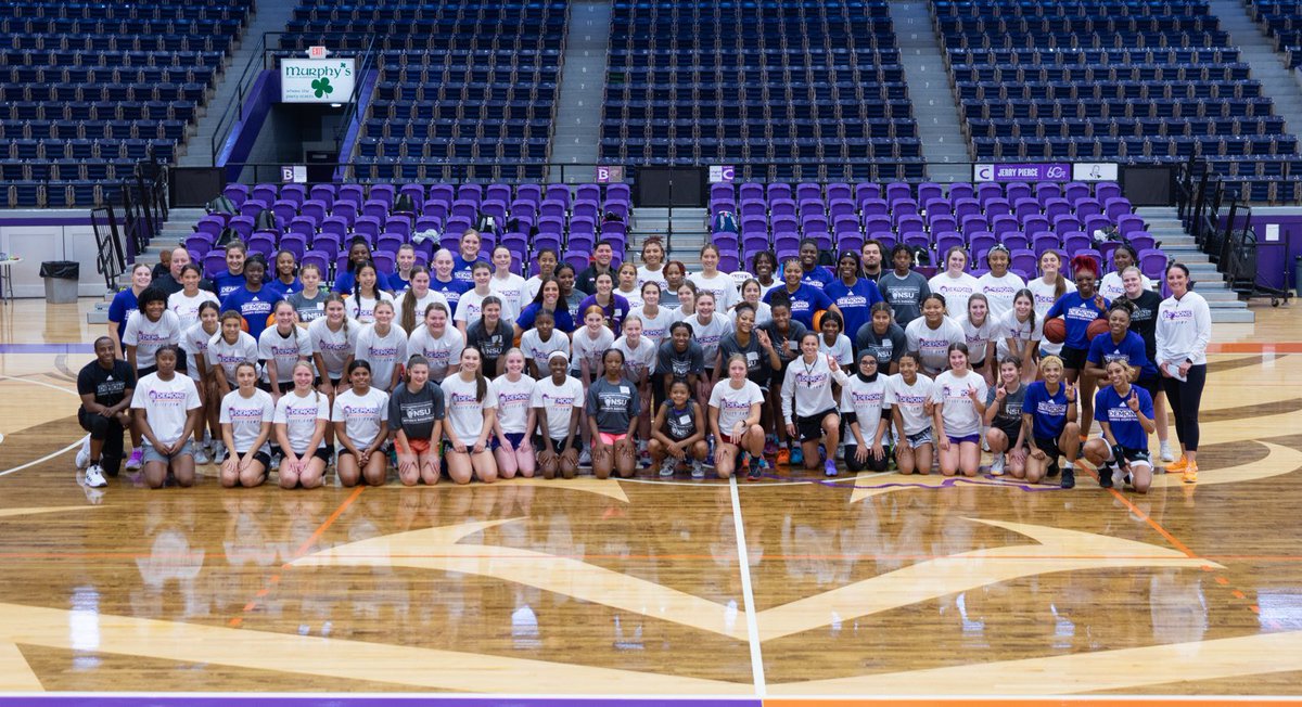 Thank you so much to all the campers that came out today for our Elite Camp! We had such a great time and enjoyed coaching lot of great players🏀 Thank you to those that BROUGHT the campers ❤️ Not everyone made the picture but what a group!! #SoldOut #ProcessOverProduct