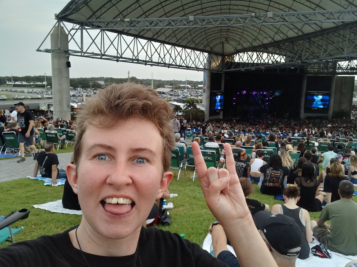 MetalHeadPoster's tweet photo. At a Metal concert 
#midfloridacreditunion #floridastatefairgrounds https://t.co/aNtXDJROeq