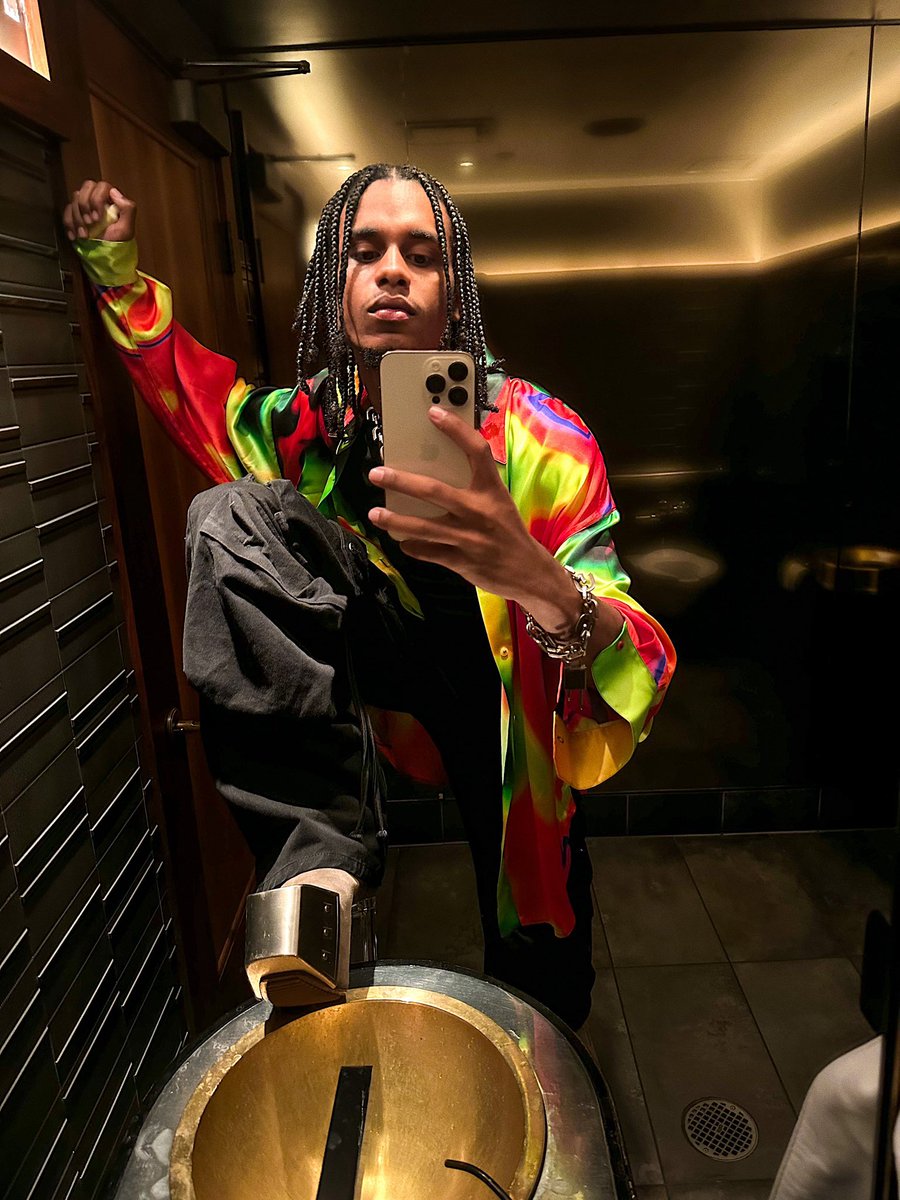 JacqFlock's tweet photo. Stay fitted. 🍽️ https://t.co/4rrSR7Weuw