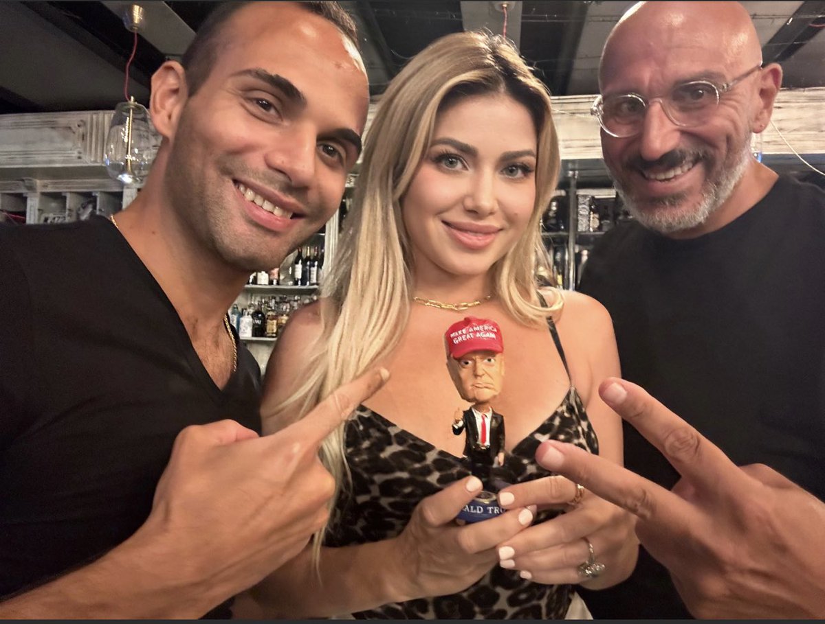 SimonaMangiante's tweet photo. Overwhelming to be received so warmly in Italy! Thanks Gaetano #barbeq for the wonderful evening. Italians Root for #Trump2024 https://t.co/6xOtDowcuR