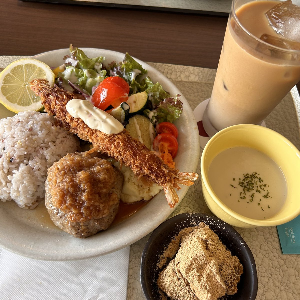 fuwami0's tweet photo. #小春や珈琲
#大阪狭山市
#カフェ
#ランチ https://t.co/KuZYz9bQ6C