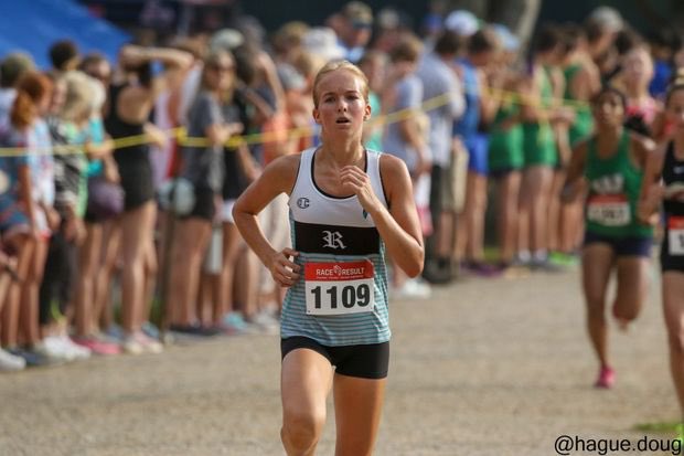 EastDistance's tweet photo. Big time efforts by our scoring ladies (#2-#7) this morning! SO Paige Askew 21:54, SO Charlotte Miller 22:30, FR Riley Hutcheon 23:55, SO Lily Hayes 23:59, SO Eleanore Klaimon 24:39 &amp; SO Slayde Schott 24:45 are all just getting started! Awesome Photos by Doug Hague! https://t.co/cYkijEfy0A