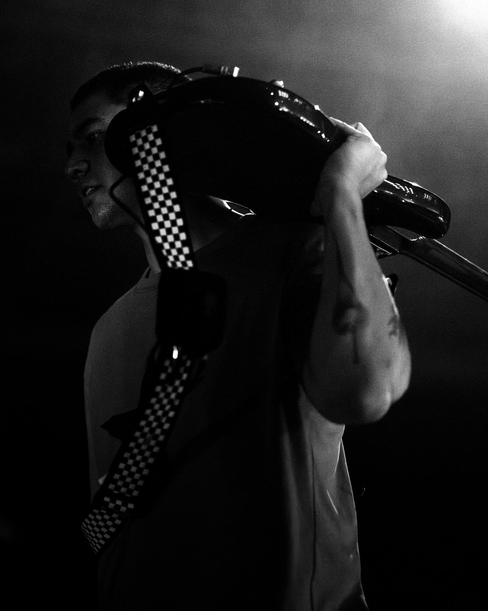 5 Seconds of Summer tweet media