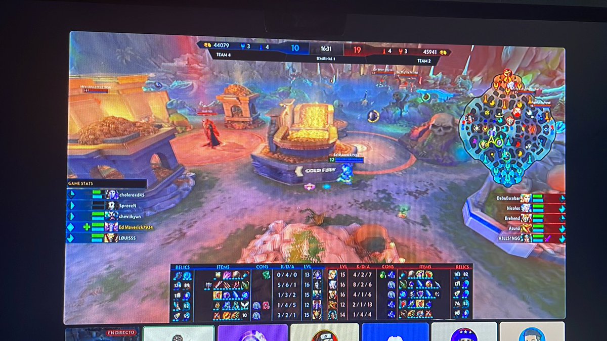 #ZETACORP Hay un He Bo y un Sobek. Eso es sinergia y no mmdas. Hola mami!!! Aparecí en la Tele (por si aparezco)