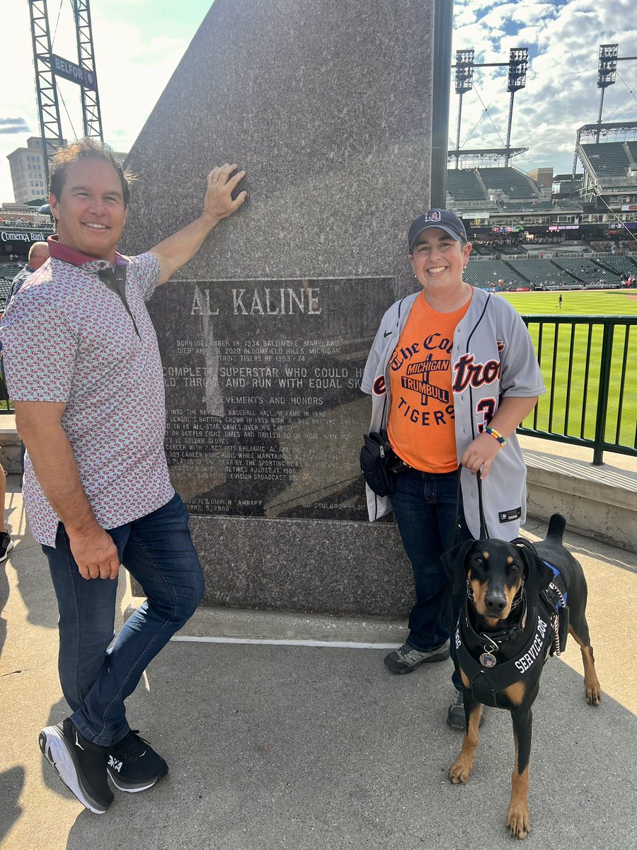 MichiganColt's tweet image. Pregame with Sparky and @bracamonte85, our favorite people in baseball!! 🧡💙 #RepDetroit #Ready2Reign #Kaline @ComericaPark