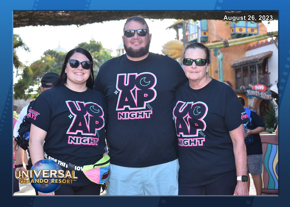 Outatime87's tweet photo. Let the fun being!!! @UniversalORL #UOAPnight https://t.co/JuCwR8b2vF