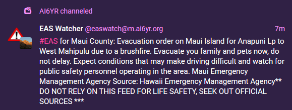 twistedcat's tweet photo. Evacuation order on Maui NOW due to brushfire https://t.co/JtKoOCMHow