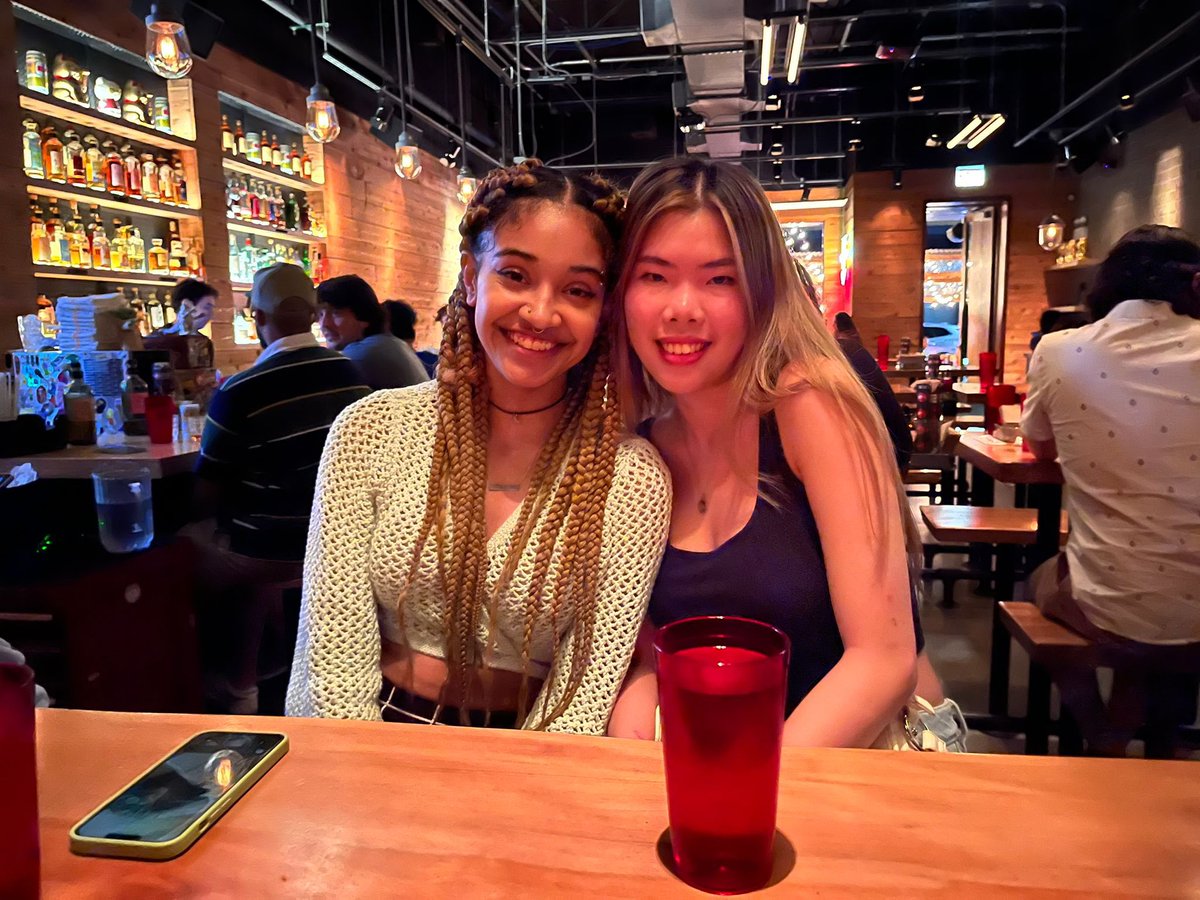 lillianbaylor's tweet photo. i forgot i was in school for the weekend 🤪 #KOClub https://t.co/hEVJp4r3CF