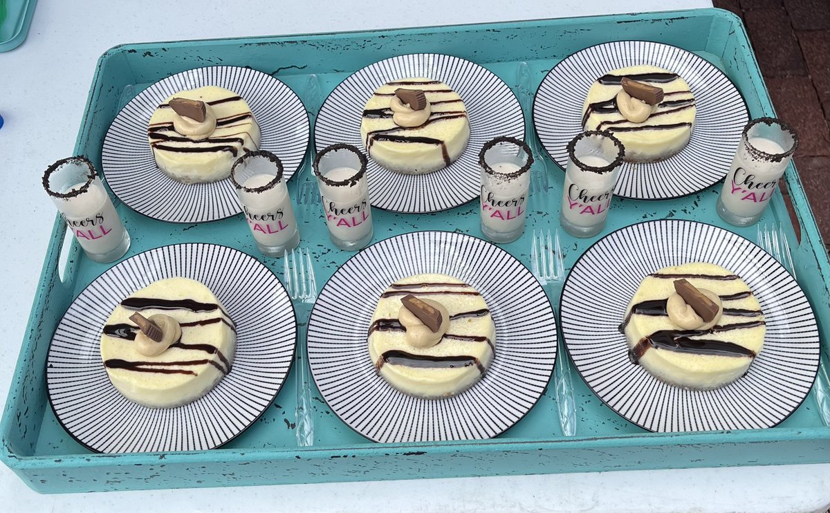 ThisButtsForYou's tweet photo. @JillWalter10 got us a 3rd place finish with a fantastic desert. 22nd overall finish in Baldwin City at Smoke on the Bricks https://t.co/646PjkhQI8
