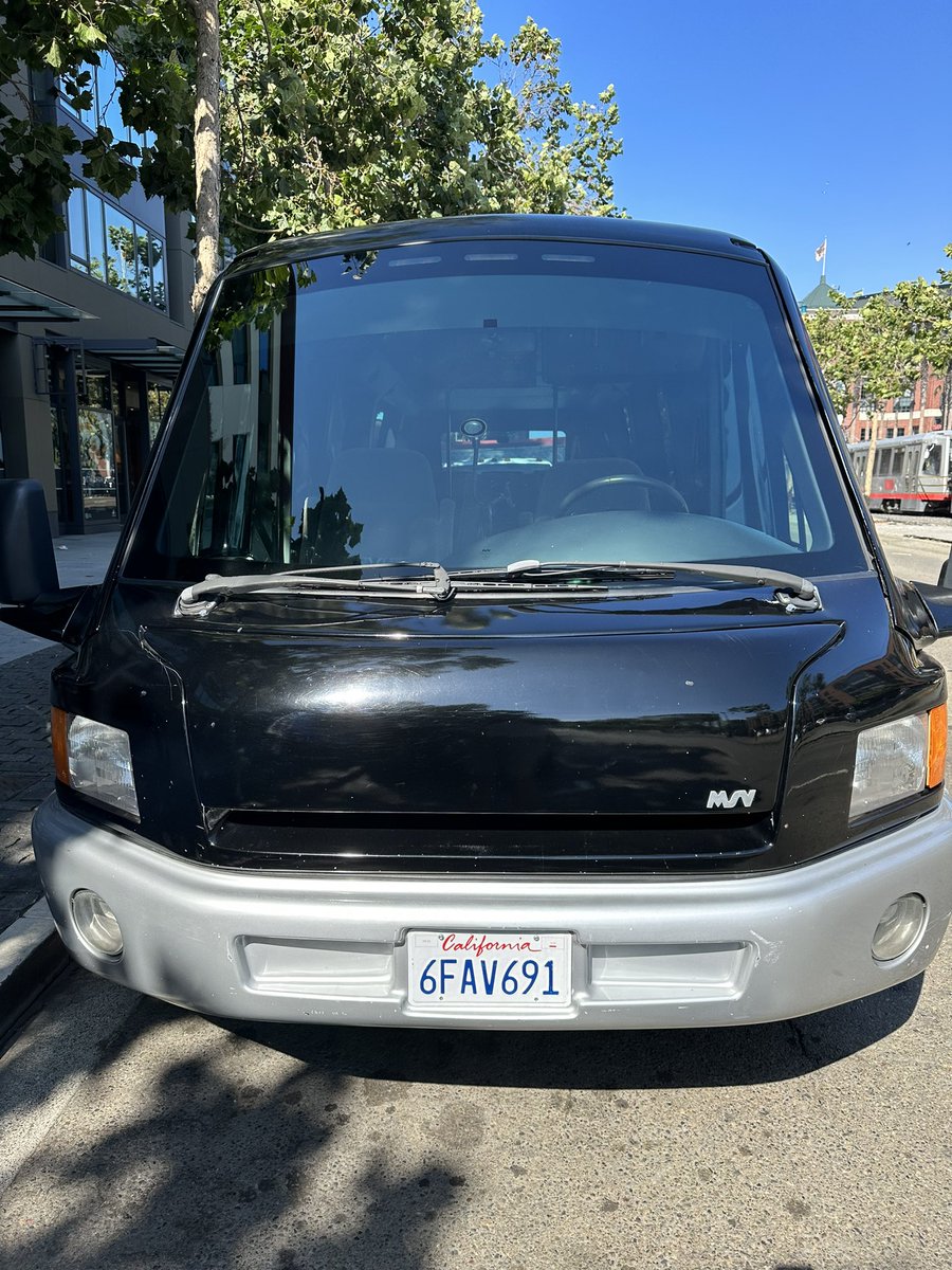 keith_mitten's tweet photo. What the heck is this @DougDeMuro https://t.co/fAy5W7zXgP